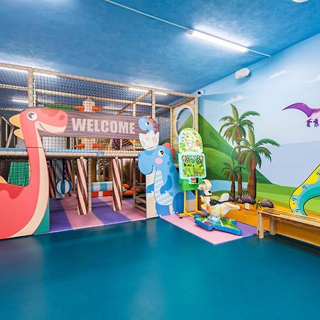 Wellness Hotel Luzan Rumburk Bagian luar foto
