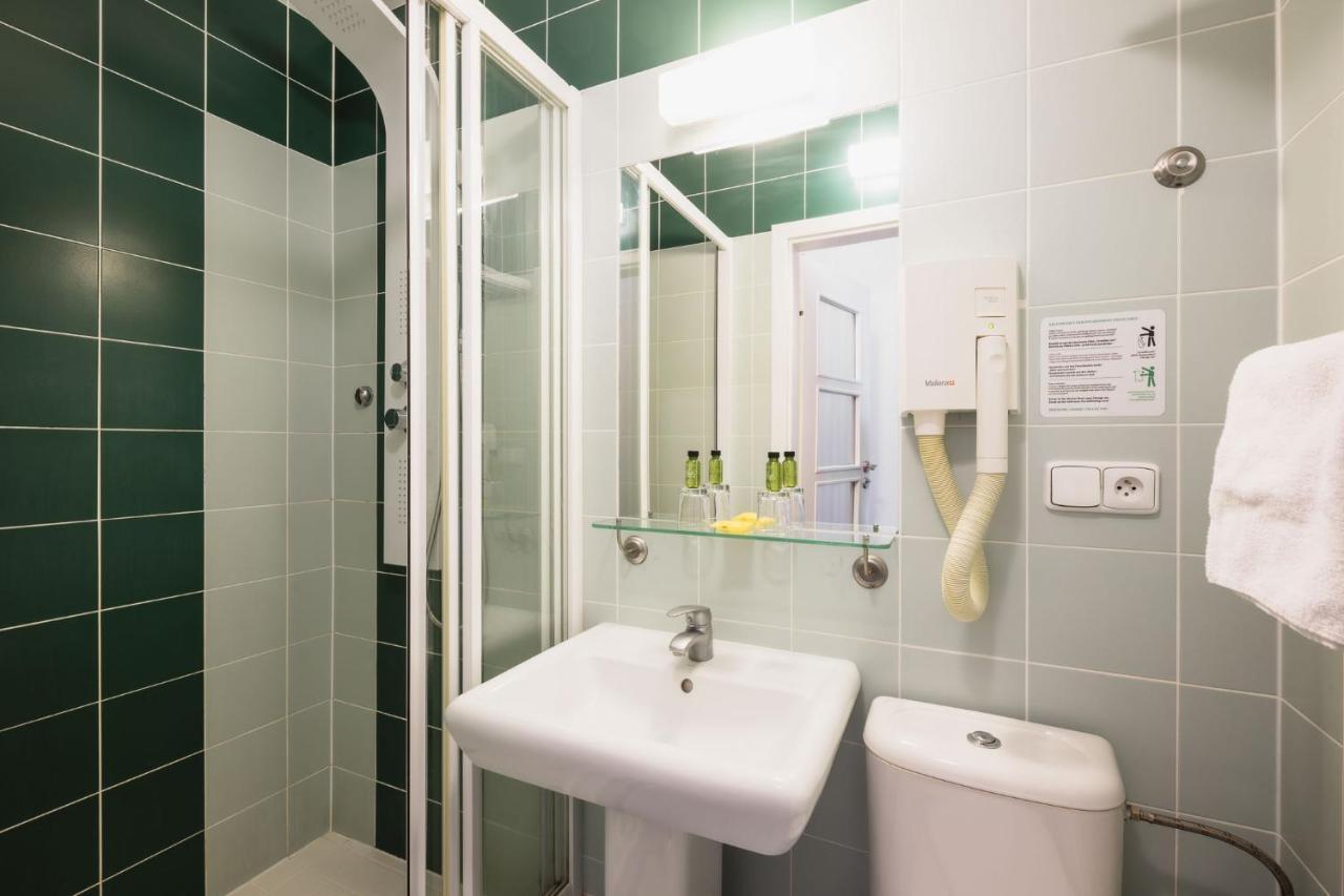 Wellness Hotel Luzan Rumburk Bagian luar foto