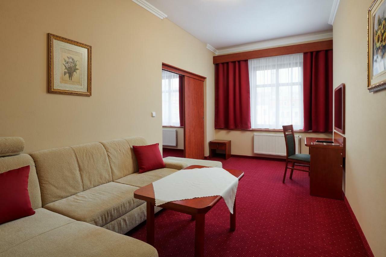 Wellness Hotel Luzan Rumburk Bagian luar foto