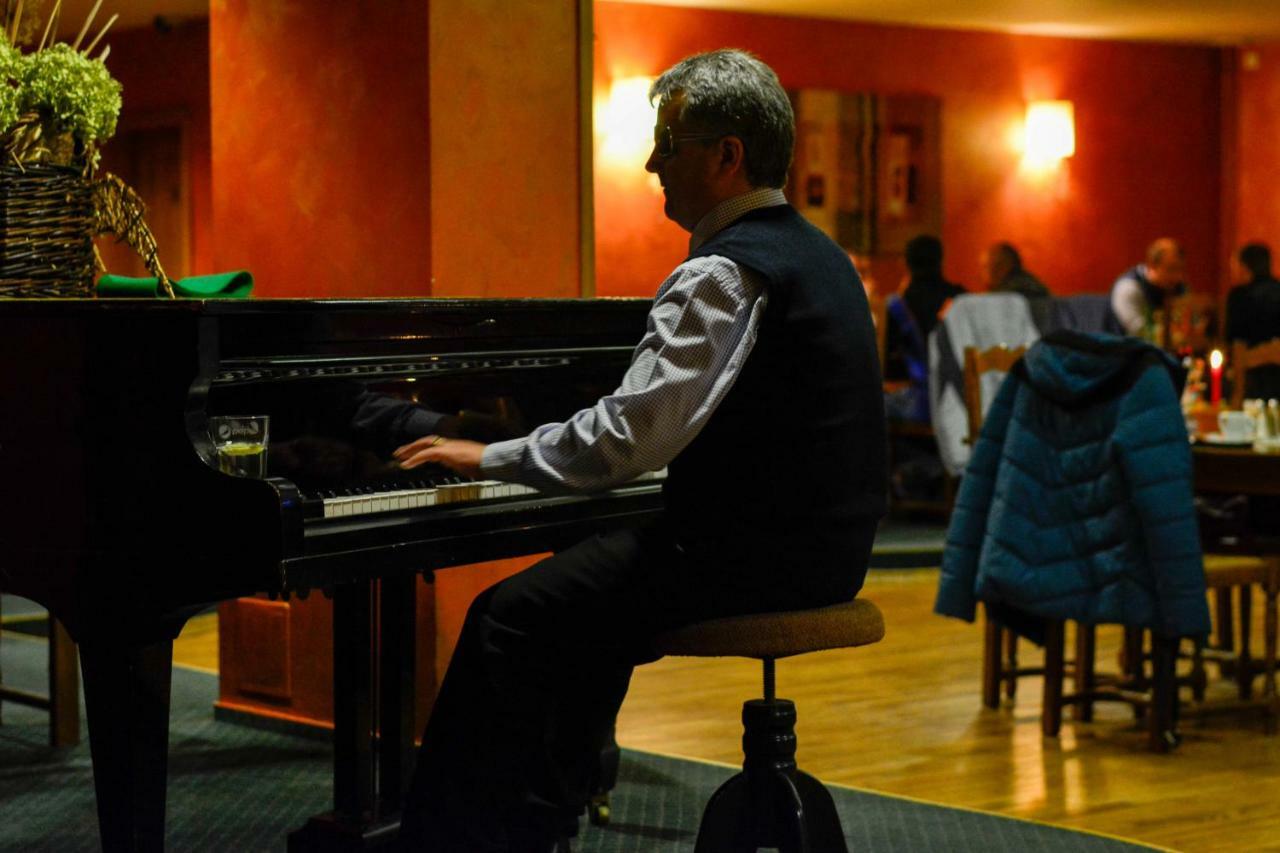 Wellness Hotel Luzan Rumburk Bagian luar foto